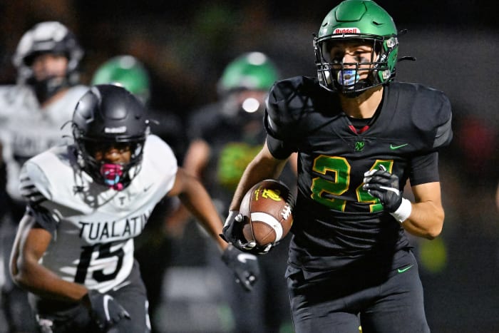 a West Linn Tualatin football Oregon October 5 2023 Leon Neuschwander 19
